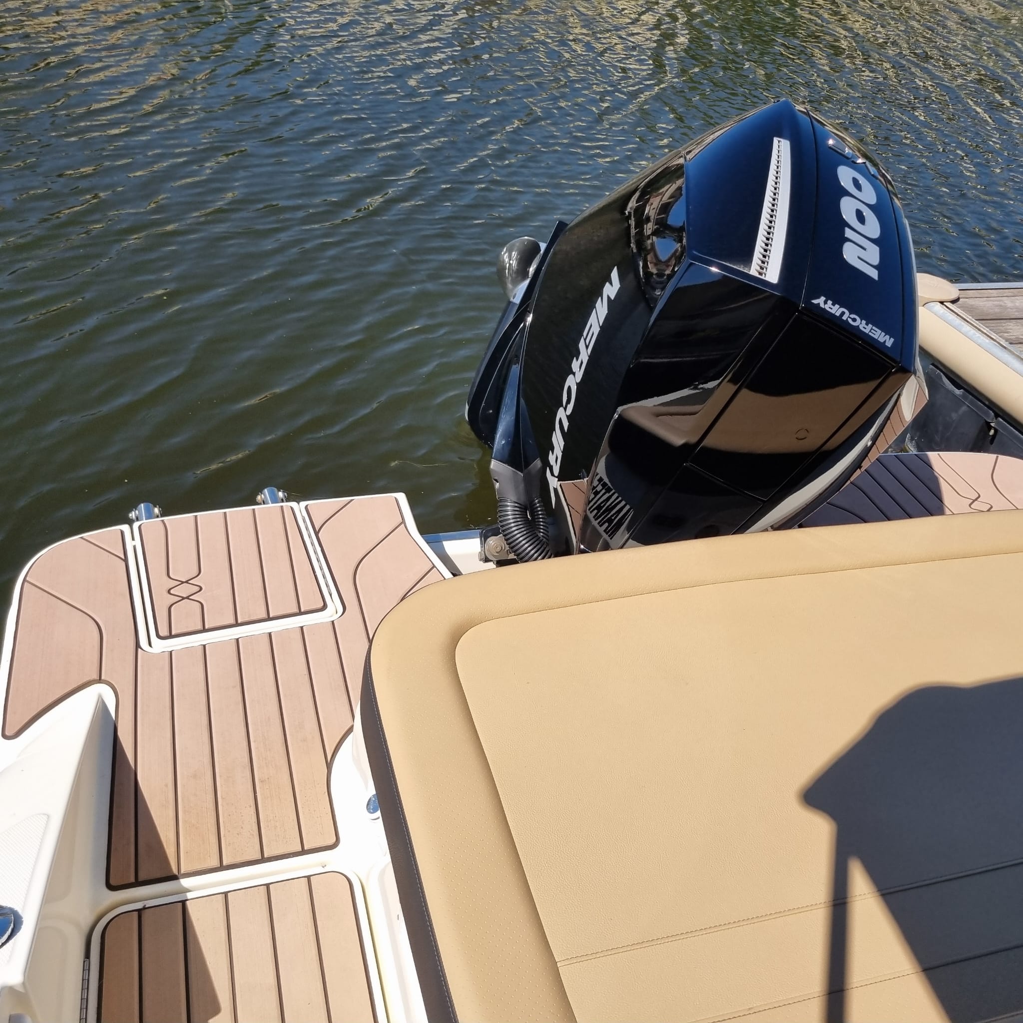 Photo Sea Ray 210 Hors Bord SPX